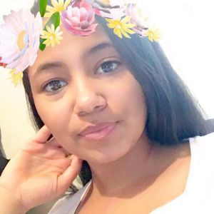 Meet your Posher, Damaris